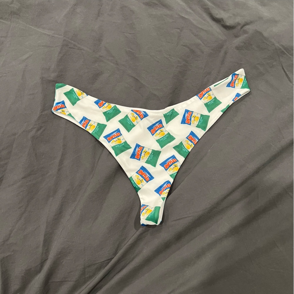 Ruffles Underwear
